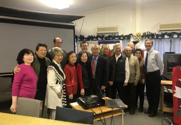 張副院長至洛杉磯參加校友會與校友們合影