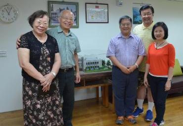 前教務長鄭忠禎牧師及校友劉震中執行長來訪